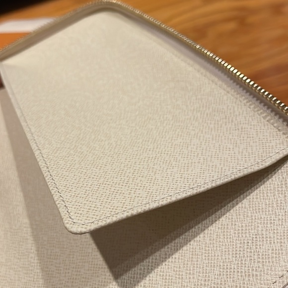 LOUIS VUITTON Damier Azur Canvas Zippy Organizer Wallet - Picture 6 of 9